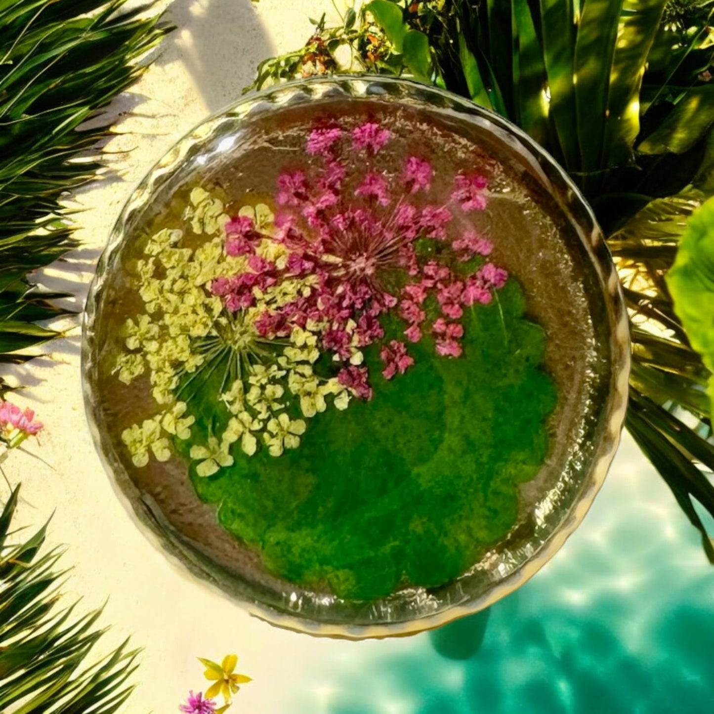 Oversized round ring with Queen Anne’s lace and leaf