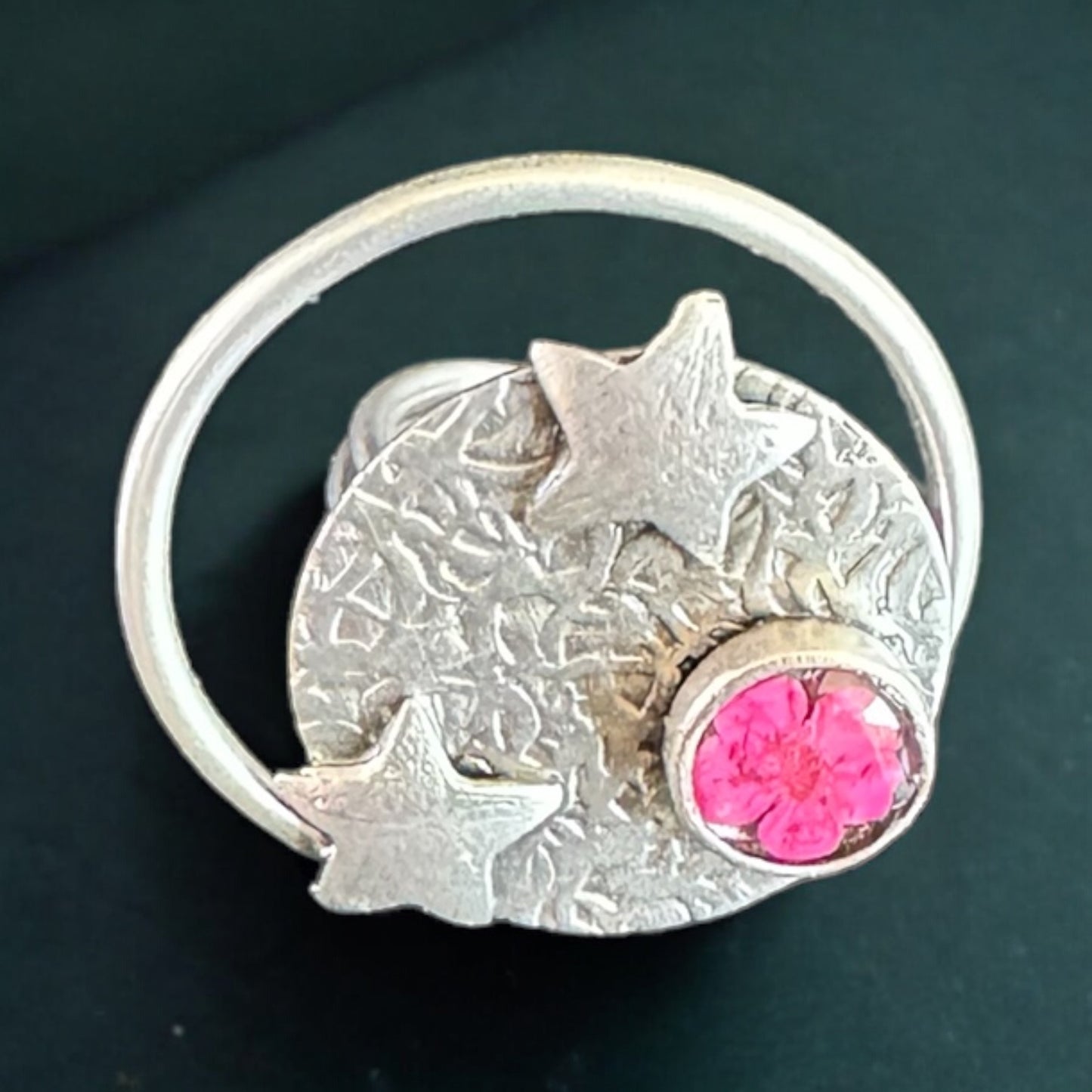 Two stars ring with pink flower