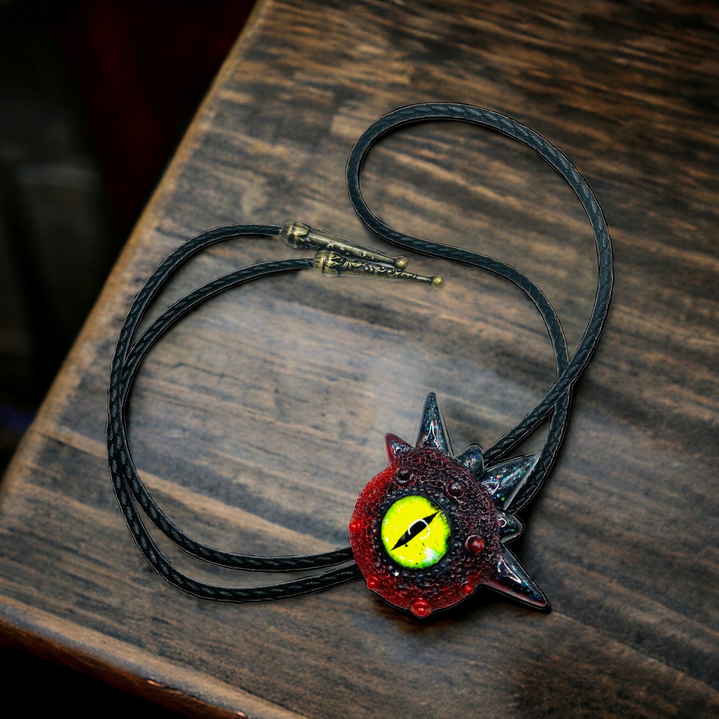 Bolo tie, unique monster bolo necktie, handmade resin jewelry, unisex bolo tie. Model Spiky.