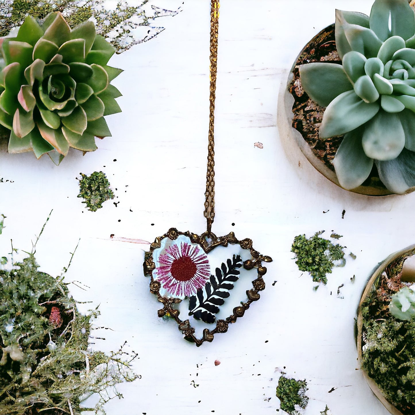 Dried flowers heart necklace with pink daisy and black fern