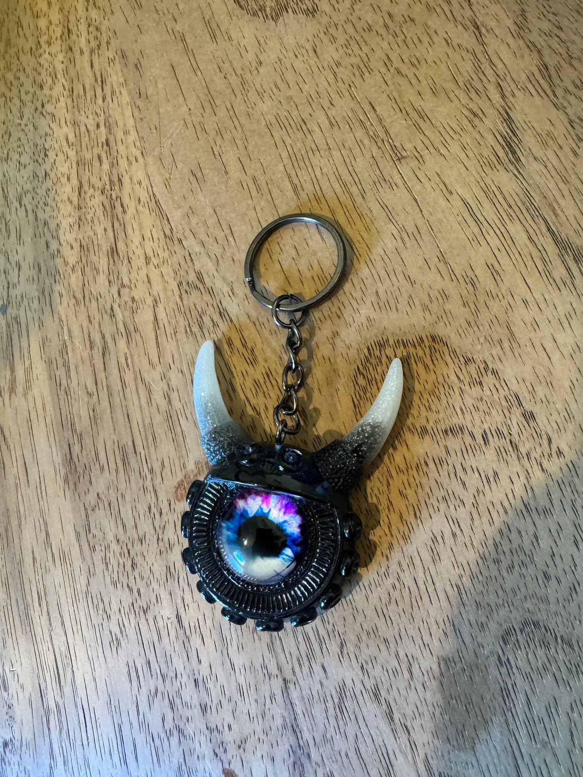 09/12 Monster keychain. Model Vicky.