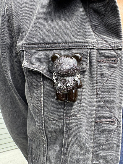 Black bear brooch