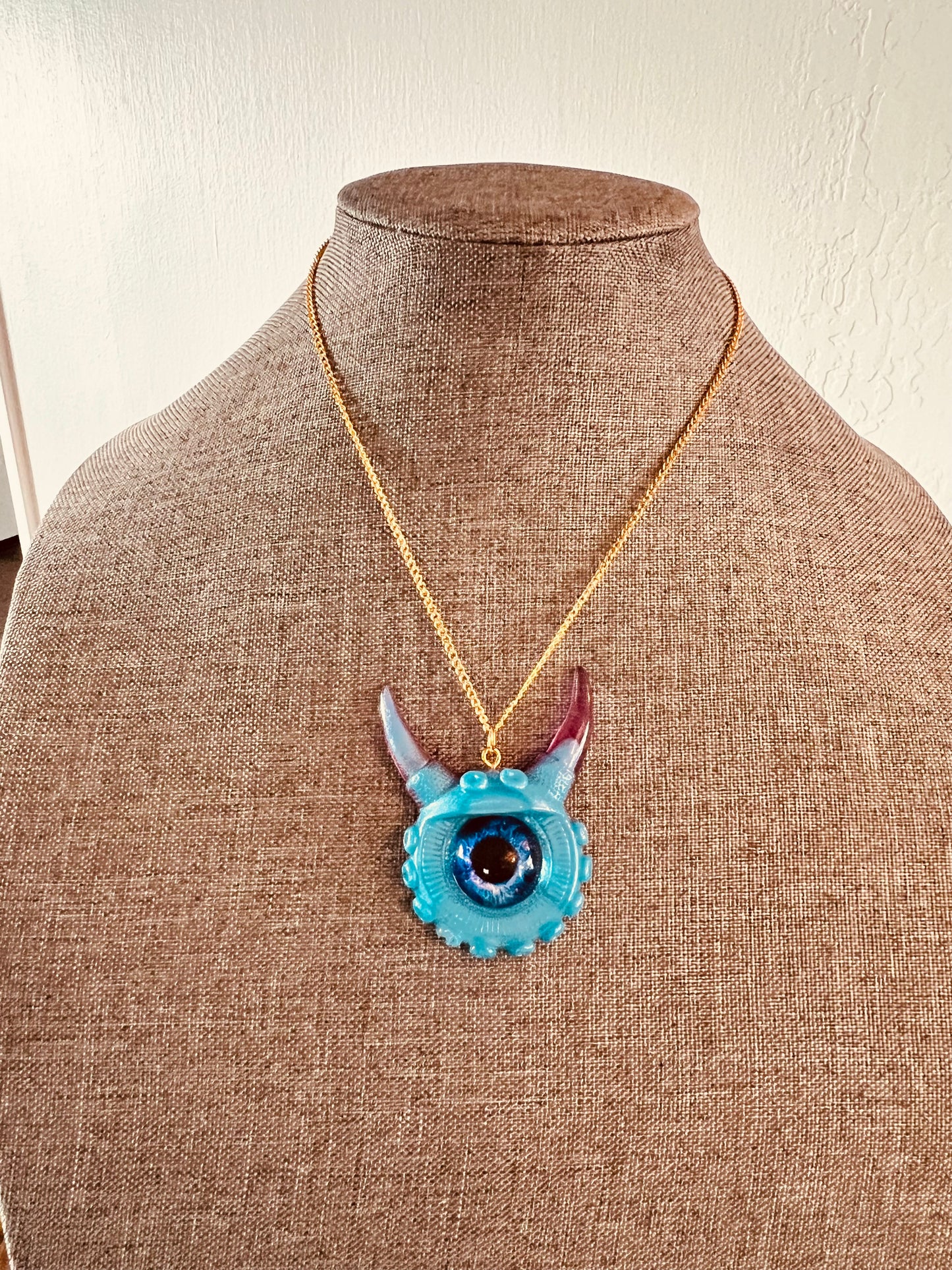 Gothic necklace, evil eye jewelry, dragon blue eye,  handmade resin necklace, quirky pastel goth gift, birthday gift, teen jewelry, kawaii gift. Model Vicky.