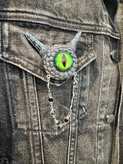 01/09 Handmade monster brooch. Model Pointy.