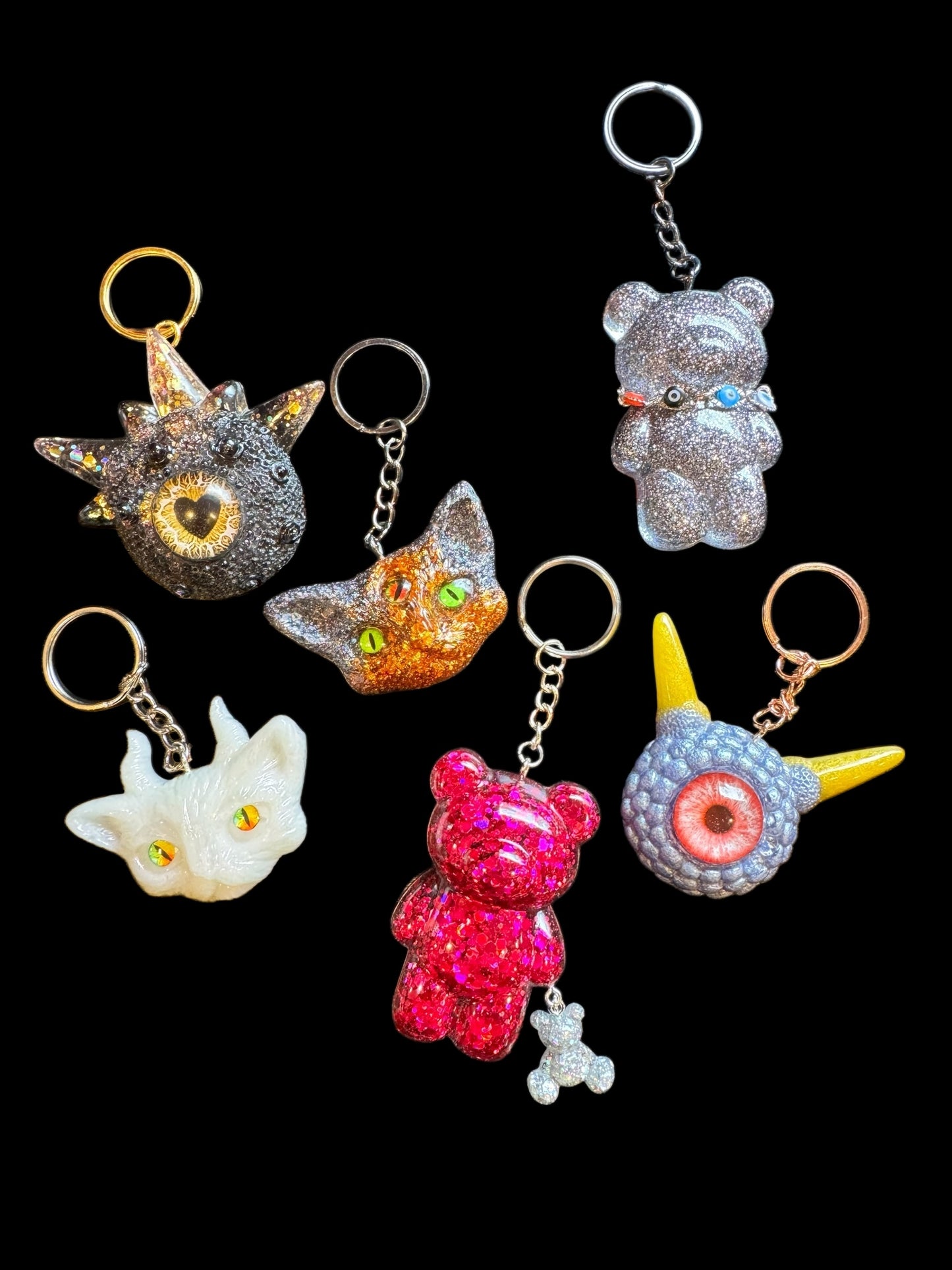 Monster black and rose gold keychain. Model Spiky.