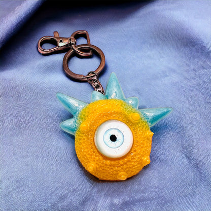 Monster blue and yellow keychain. Model Spiky.