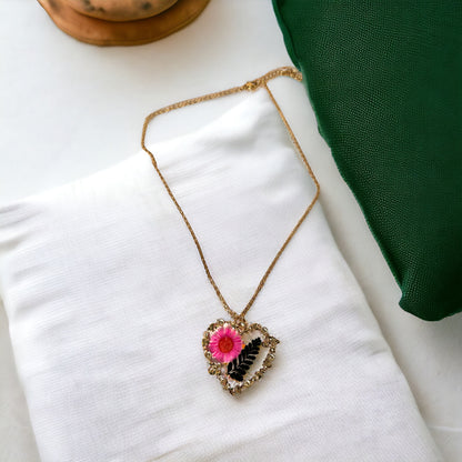 Dried flowers heart necklace with pink daisy and black fern