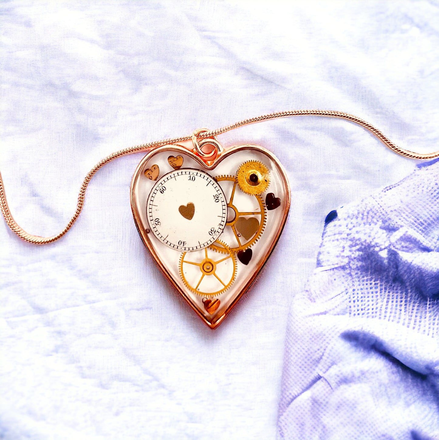 Antics watch parts necklace with hearts glitter, handmade resin jewelry, antics watch parts set in resin in a heart shape necklace, perfect Valentine’s Day gift, birthday gift for her, steampunk jewelry, romantic gift.