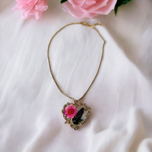 Dried flowers heart necklace with pink daisy and black fern