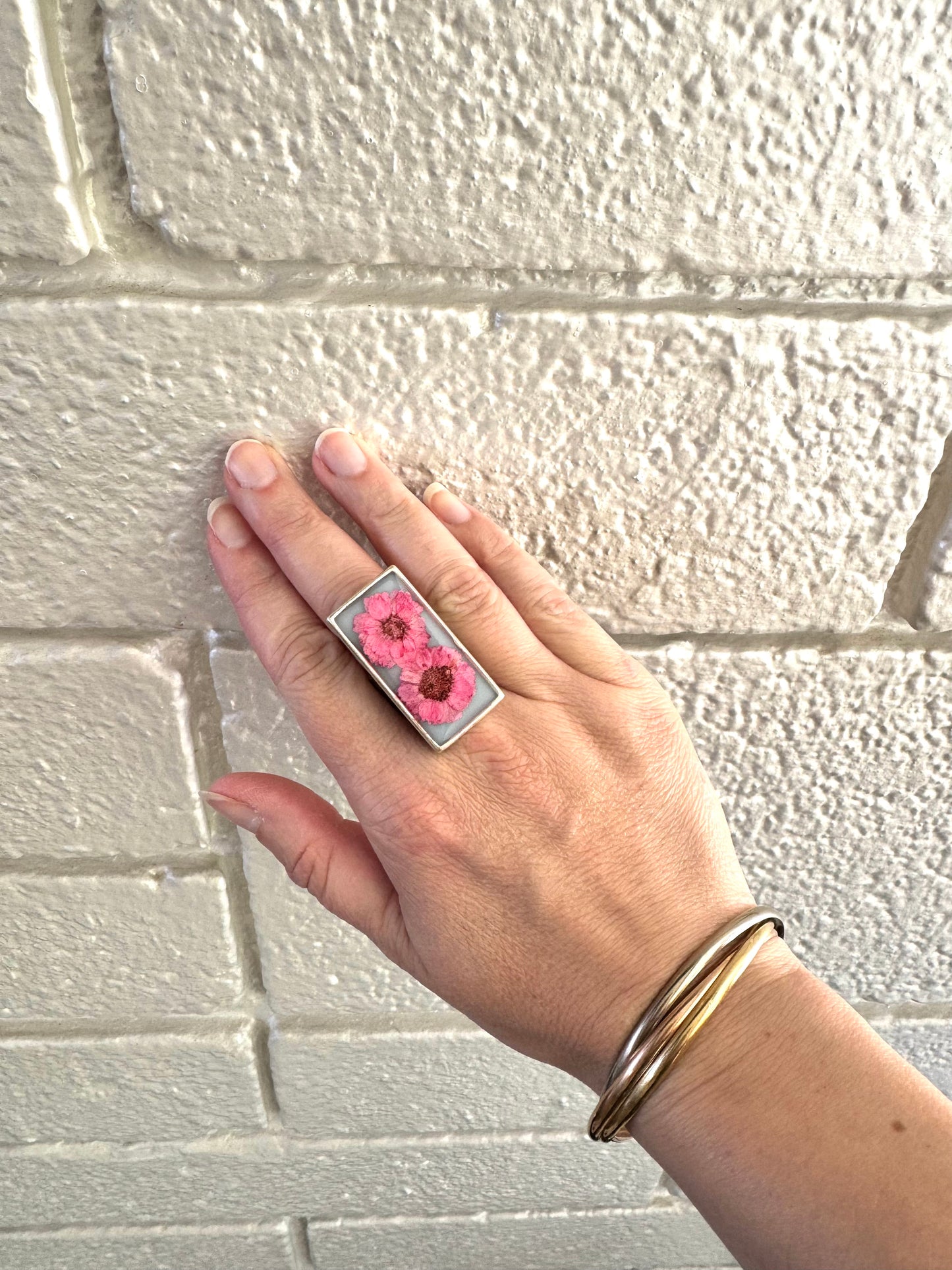 Rectangle ring with pink flowers