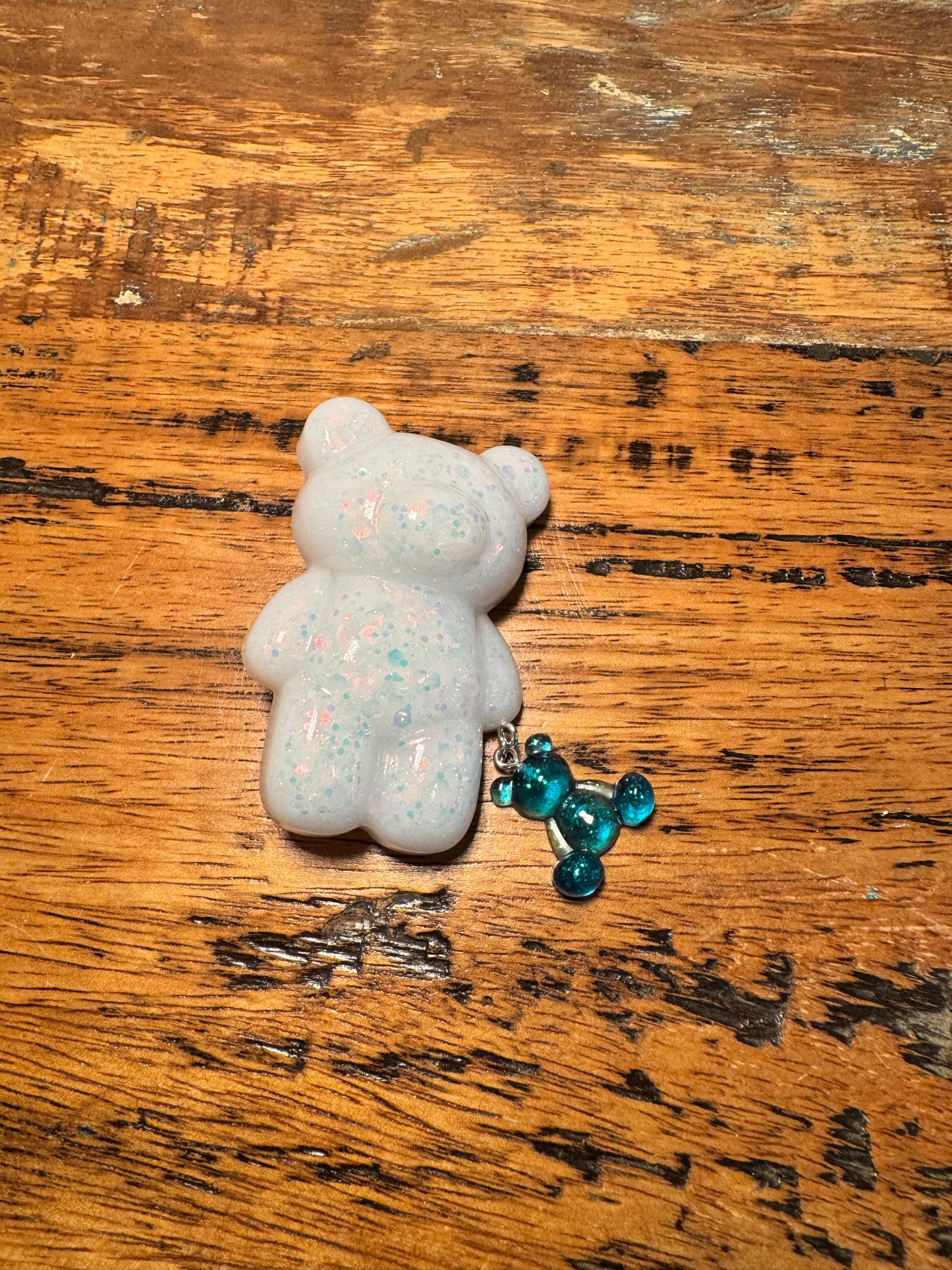 White bear brooch